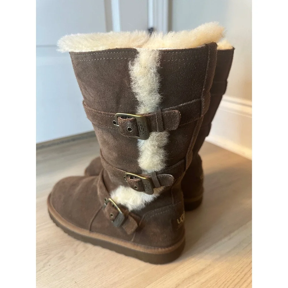 UGG Maddi Boots youth‎ Brown Suede Sherpa Lined Zip Up Size 3
